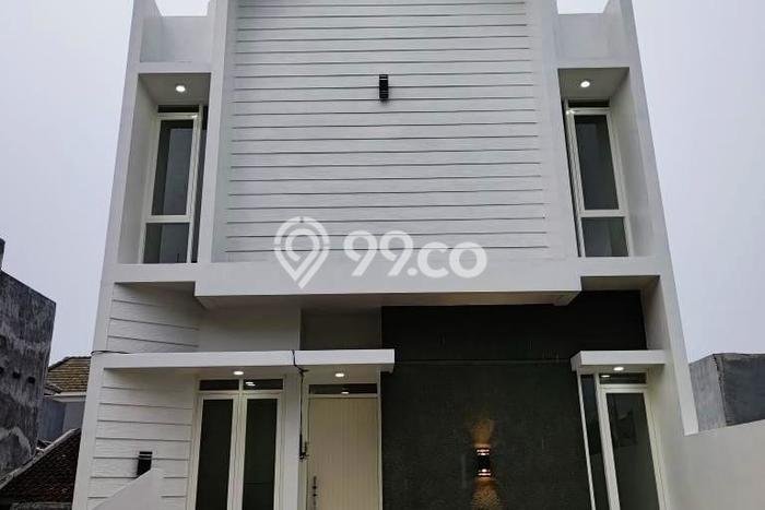 Cocok Untuk Investasi! Dijual Kost di Malang Kota 6 Kamar Cocok Untuk Investasi! Dijual Kost di Malang Kota 6 Kamar