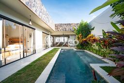 Vila Kawasan , Luas 215m2m², Area Nyaman Vila Kawasan , Luas 215m2m², Area Nyaman