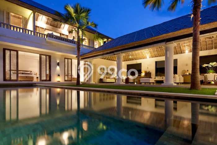 LOKASI STRATEGIS! Vila Kawasan Petitenget, Luas 500m², Dekat fasilitas umum LOKASI STRATEGIS! Vila Kawasan Petitenget, Luas 500m², Dekat fasilitas umum