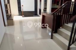 Jual Rumah Luas Megah Dengan View Cantik di Puri Indah, Jakarta Barat Jual Rumah Luas Megah Dengan View Cantik di Puri Indah, Jakarta Barat