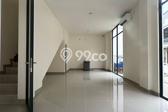 Ruko Disewakan di Area Ramai BSD, Tangerang Selatan Ruko Disewakan di Area Ramai BSD, Tangerang Selatan