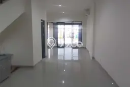 Ruko Disewa di Tangerang dengan LB 181m2 Area Komersial Ramai Ruko Disewa di Tangerang dengan LB 181m2 Area Komersial Ramai