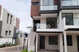 Disewakan! Rumah 3 Kamar Tidur &
3 Kamar Mandi di Pantai Indah Kapuk, Jakarta Utara Disewakan! Rumah 3 Kamar Tidur &
3 Kamar Mandi di Pantai Indah Kapuk, Jakarta Utara