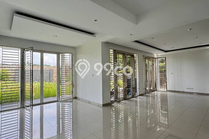 Rumah Mewah LB 365m2 Siap Pakai Desain Elegan di Batam Centre, Batam Rumah Mewah LB 365m2 Siap Pakai Desain Elegan di Batam Centre, Batam
