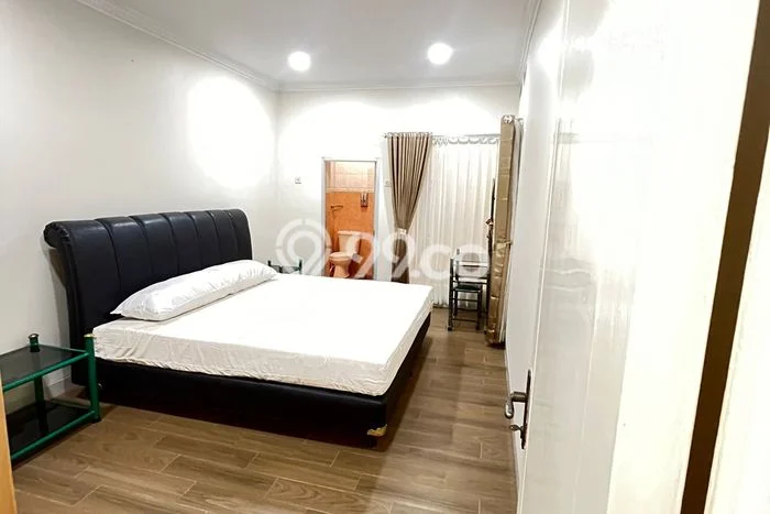 Rumah Disewakan Bandung LT 180m2 LB 225m2 Kawasan Kota Baru Parahyangan Rumah Disewakan Bandung LT 180m2 LB 225m2 Kawasan Kota Baru Parahyangan