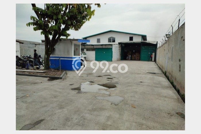 Disewakan Gudang di Kawasan Ramai Holis Cigondewah Luas 1150m2 Disewakan Gudang di Kawasan Ramai Holis Cigondewah Luas 1150m2