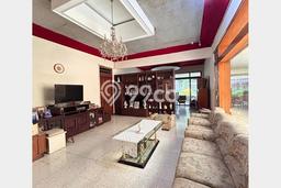 Rumah Elit Modern Tanpa Renovasi di Riau Bandung Rumah Elit Modern Tanpa Renovasi di Riau Bandung