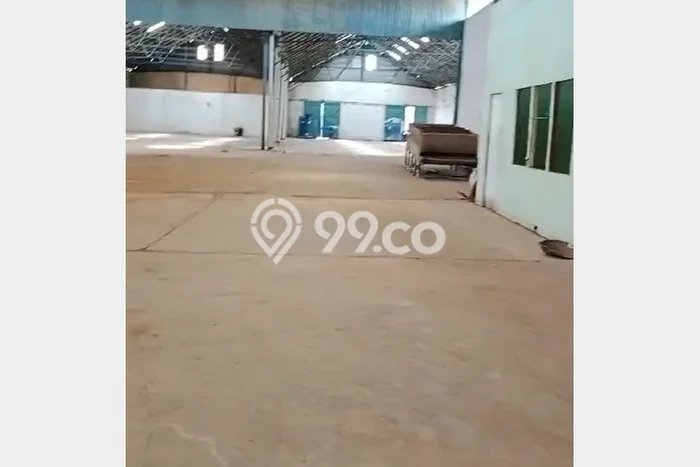 Disewakan Gudang di Kawasan Ramai Cirebon Kota Luas 2676m2 Disewakan Gudang di Kawasan Ramai Cirebon Kota Luas 2676m2