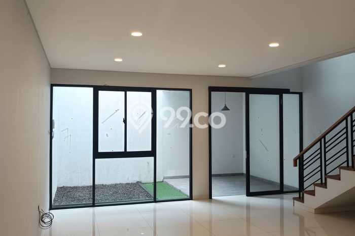 Rumah Minimalis 3 KT di Taman Holis Indah Bandung Unfurnished Rumah Minimalis 3 KT di Taman Holis Indah Bandung Unfurnished
