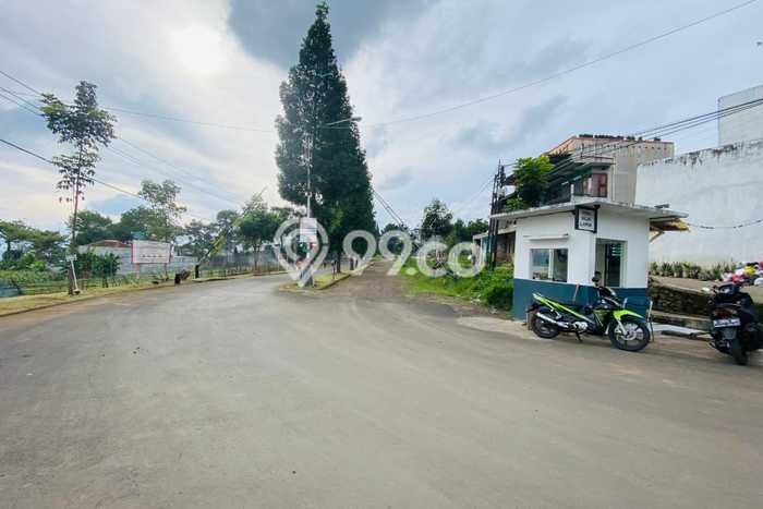 Tanah di Cihanjuang, Luas 92m2m², Akses Jalan Raya, Area Berkembang Tanah di Cihanjuang, Luas 92m2m², Akses Jalan Raya, Area Berkembang