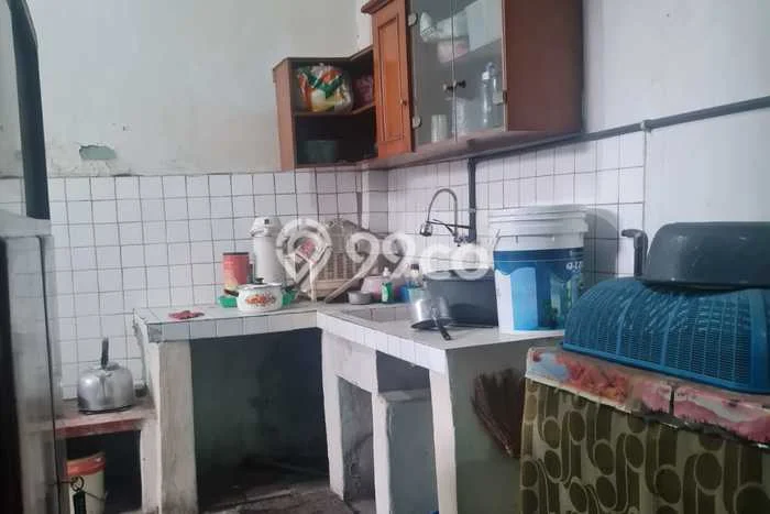 Dijual Hunian Rumah Nyaman 5 Kamar di Gatot Subroto, Bandung Dijual Hunian Rumah Nyaman 5 Kamar di Gatot Subroto, Bandung