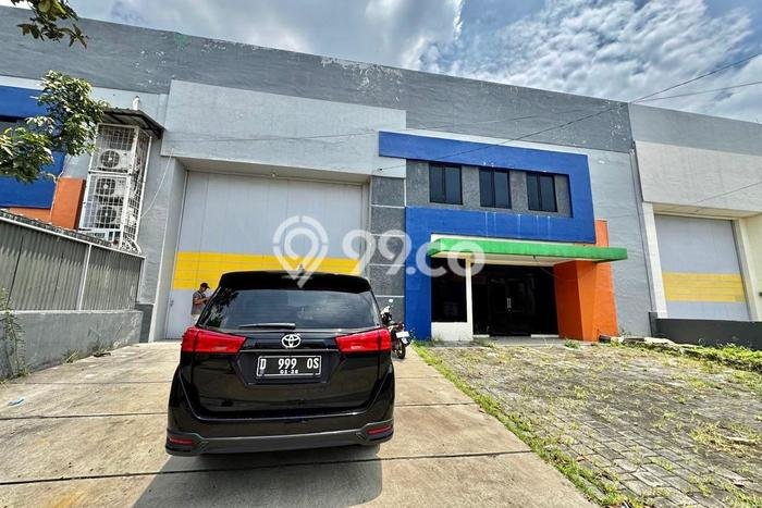 Disewakan Gudang di Bojongsoang Bandung LT 1389m2, LB 1389m2 Disewakan Gudang di Bojongsoang Bandung LT 1389m2, LB 1389m2