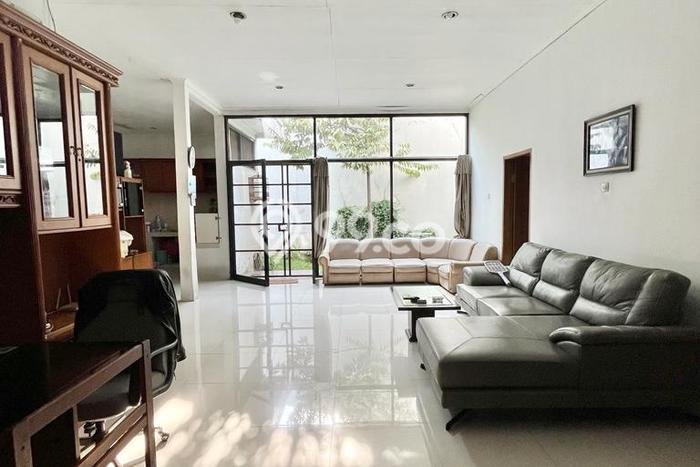 Dijual Rumah Mewah Megah Dengan View Cantik di Kopo, Bandung Dijual Rumah Mewah Megah Dengan View Cantik di Kopo, Bandung