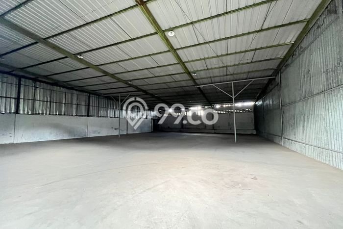 For Rent Gudang di Moch Toha, Luas 484m², Area Bisnis For Rent Gudang di Moch Toha, Luas 484m², Area Bisnis