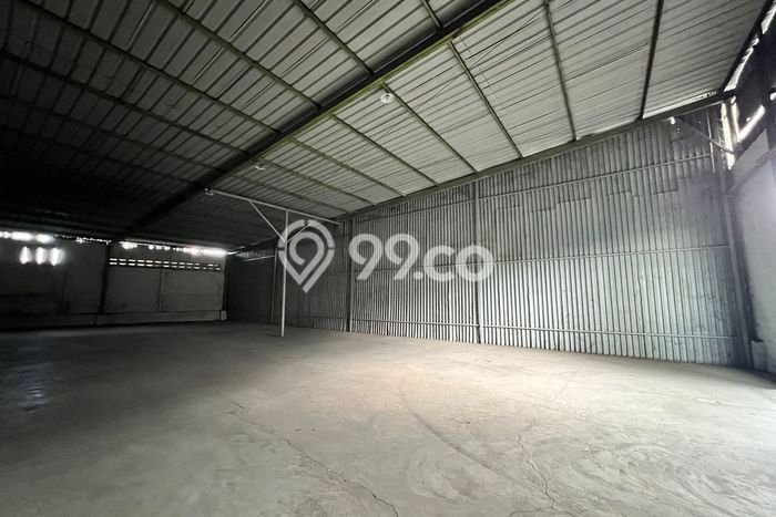 For Rent Gudang di Moch Toha, Luas 484m², Area Bisnis For Rent Gudang di Moch Toha, Luas 484m², Area Bisnis