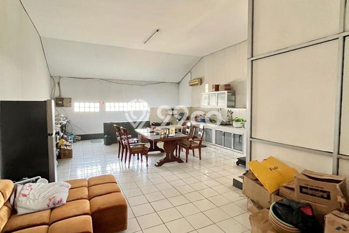INVESTASI CERDAS! Gudang di Kopo, Luas 4200m2m², Area Komersial INVESTASI CERDAS! Gudang di Kopo, Luas 4200m2m², Area Komersial