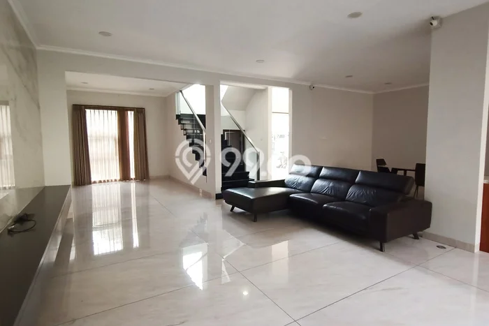 Rumah Mewah Dijual LT 375m2 di Batununggal, Bandung Rumah Mewah Dijual LT 375m2 di Batununggal, Bandung