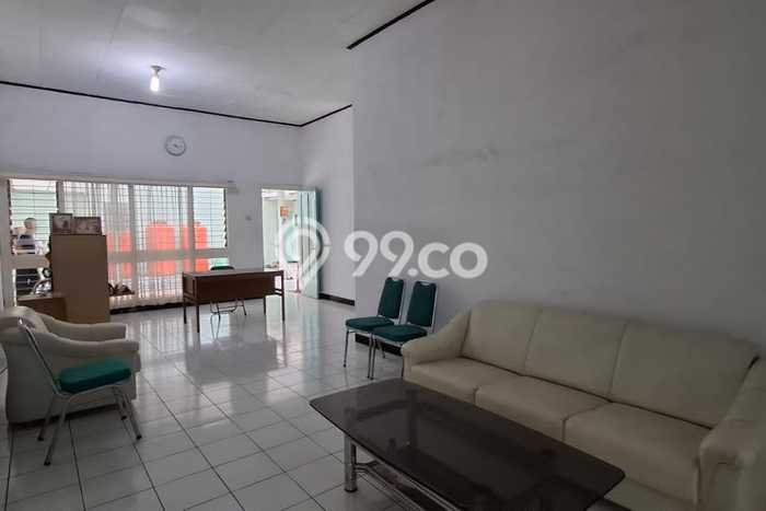 Rumah 1 KT 1 KM Luas Tanah 417m², LB 417m² di Burangrang, Bandung Rumah 1 KT 1 KM Luas Tanah 417m², LB 417m² di Burangrang, Bandung