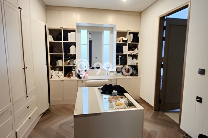 Ready to Use! Luxury House LT 512m2 Desain Modern di Ciumbuleuit Ready to Use! Luxury House LT 512m2 Desain Modern di Ciumbuleuit