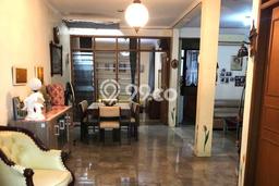 Rumah Mewah Siap Huni LT 117m2 di Kebon Jeruk, Jakarta Barat Rumah Mewah Siap Huni LT 117m2 di Kebon Jeruk, Jakarta Barat