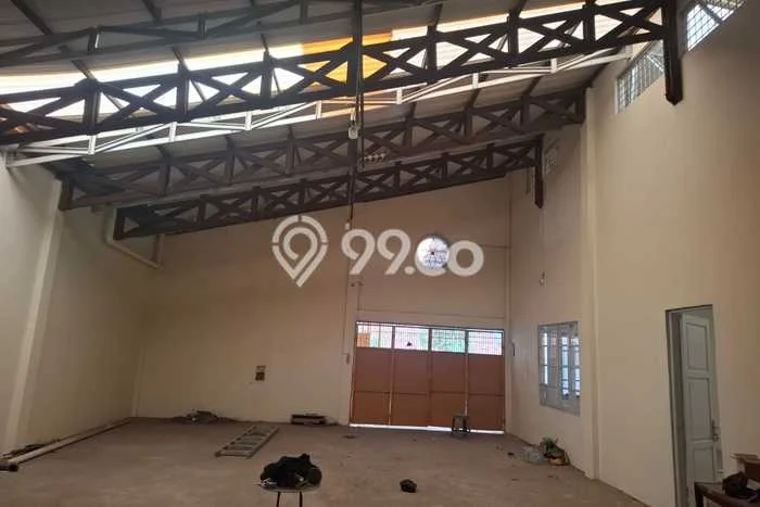 Gudang disewakan lokasi strategis Cengkareng Jakarta Barat 336m2 Gudang disewakan lokasi strategis Cengkareng Jakarta Barat 336m2