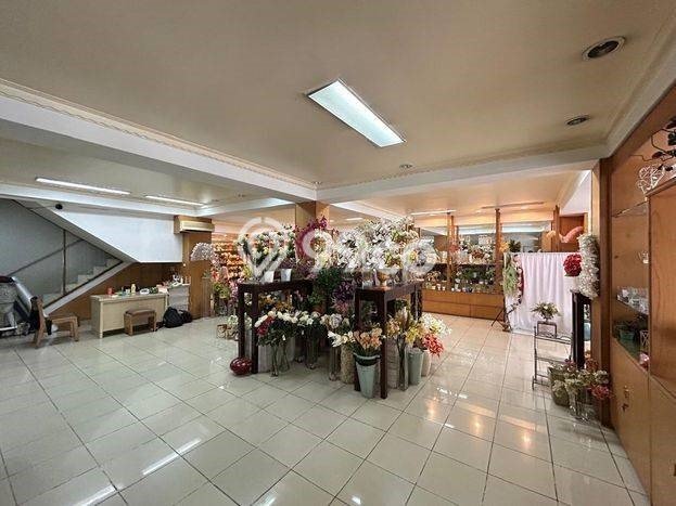 Ruko Bagus Dijual LB 700m2 Lokasi Strategis Jakarta Pusat Area Cocok untuk Berbisnis Ruko Bagus Dijual LB 700m2 Lokasi Strategis Jakarta Pusat Area Cocok untuk Berbisnis
