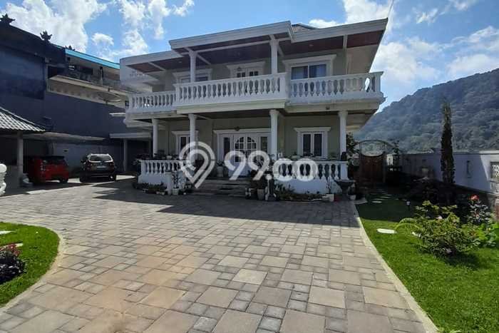SIAP HUNI! Rumah Asri di Pancasari, Luas 1000m² LB 300m² SIAP HUNI! Rumah Asri di Pancasari, Luas 1000m² LB 300m²
