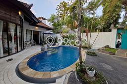 BEST CHOICE! Rumah di Seminyak, 3 KM, Akses Mall, Luas 300m² Bangunan 200m² BEST CHOICE! Rumah di Seminyak, 3 KM, Akses Mall, Luas 300m² Bangunan 200m²