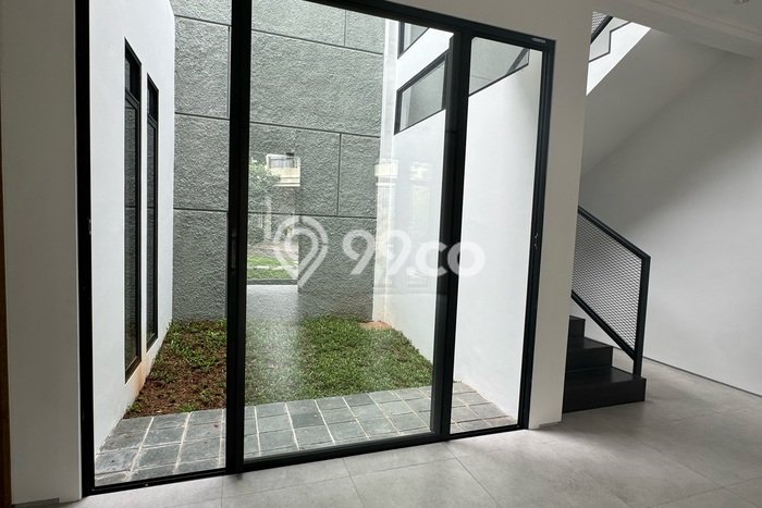 Disewakan! Rumah 3 Kamar Tidur &
3 Kamar Mandi di Bintaro, Tangerang Selatan Disewakan! Rumah 3 Kamar Tidur &
3 Kamar Mandi di Bintaro, Tangerang Selatan