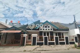 For Sale Rumah 3 Kamar Lokasi Ideal Bagus dan Strategis di Bekasi Selatan For Sale Rumah 3 Kamar Lokasi Ideal Bagus dan Strategis di Bekasi Selatan