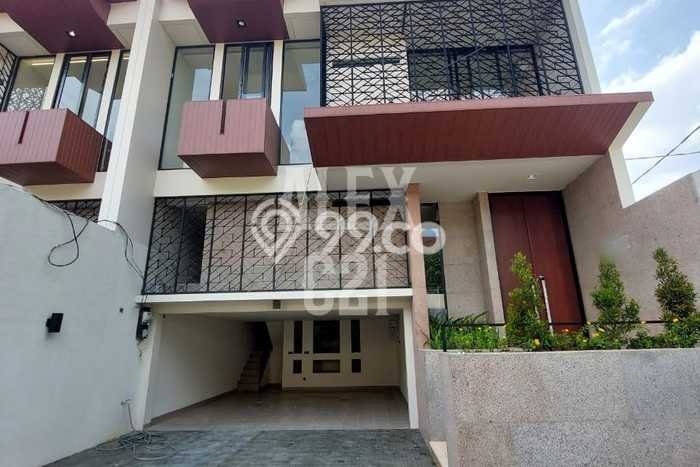 Rumah Luxury Modern Siap Huni di Kemang Jakarta Selatan Rumah Luxury Modern Siap Huni di Kemang Jakarta Selatan