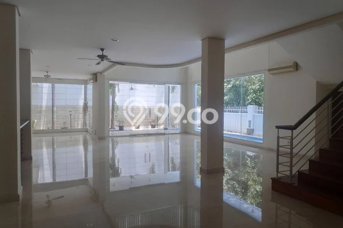 Hunian Bagus Disewakan di Pondok Indah, Jakarta Selatan LT 589m2, LB 360m2 Hunian Bagus Disewakan di Pondok Indah, Jakarta Selatan LT 589m2, LB 360m2