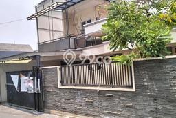 Rumah Modern 5 KT LT 228m2 di Klender Rumah Modern 5 KT LT 228m2 di Klender