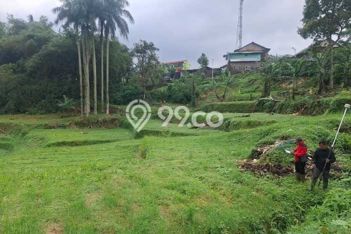 Tanah Strategis Dijual di Cisarua Bogor 400m2 Tanah Strategis Dijual di Cisarua Bogor 400m2