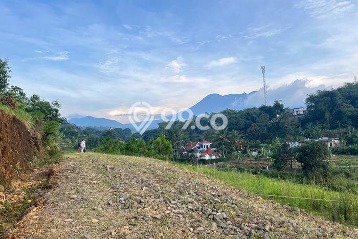 Lahan Strategis di Cisarua Dijual dengan Luas 400m2 Lahan Strategis di Cisarua Dijual dengan Luas 400m2