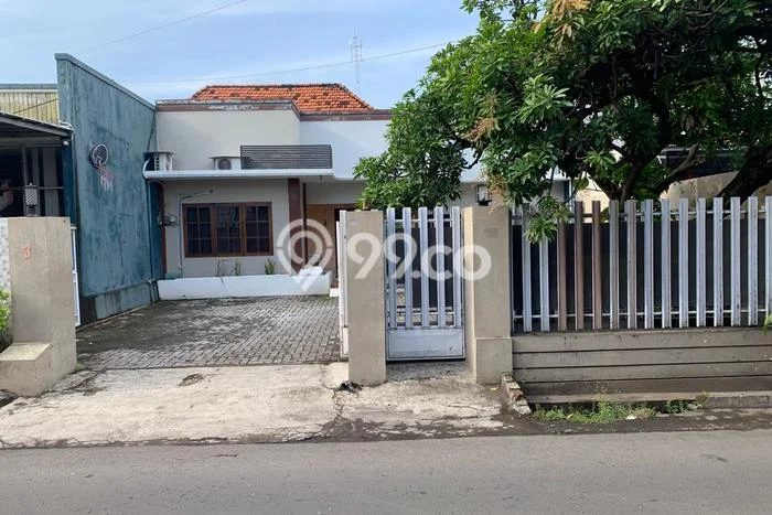 Siap Huni Rumah Mewah 4 Kamar di Mayangan Dekat ke Mana Pun Siap Huni Rumah Mewah 4 Kamar di Mayangan Dekat ke Mana Pun
