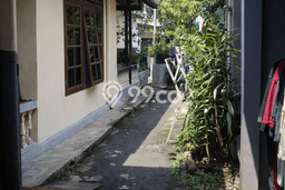 Rumah Nyaman 2 KT LB 50m2 Kondisi Bagus di Cipanas Rumah Nyaman 2 KT LB 50m2 Kondisi Bagus di Cipanas
