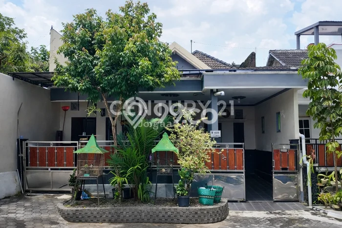 Hunian Nyaman Asri 4 KT Siap Huni di Sleman Yogyakarta Hunian Nyaman Asri 4 KT Siap Huni di Sleman Yogyakarta