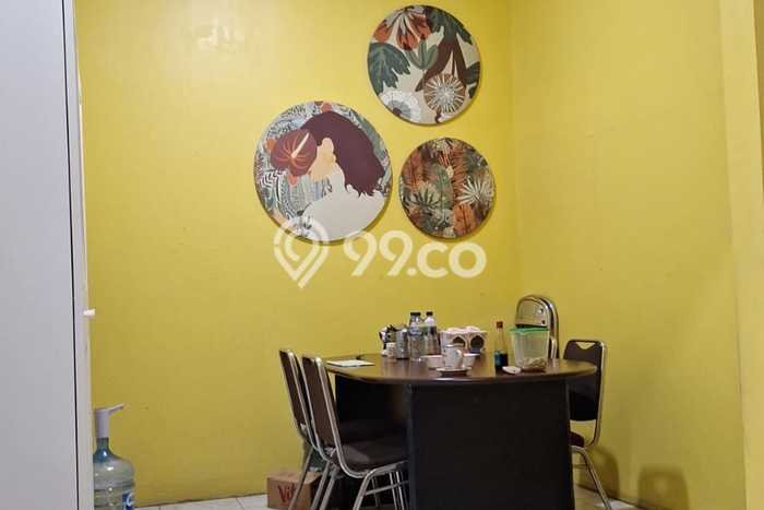 Dijual Hunian Rumah Terawat 4 Kamar di Joglo, Jakarta Barat Dijual Hunian Rumah Terawat 4 Kamar di Joglo, Jakarta Barat
