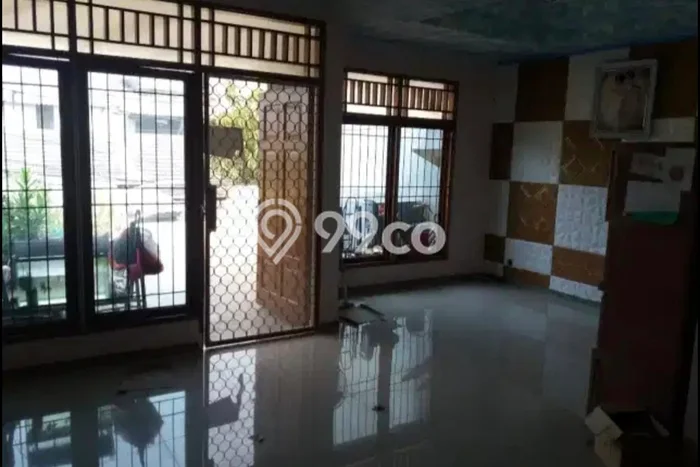 Rumah Modern 3 KT di Taman Kota Jakarta Barat Rumah Modern 3 KT di Taman Kota Jakarta Barat