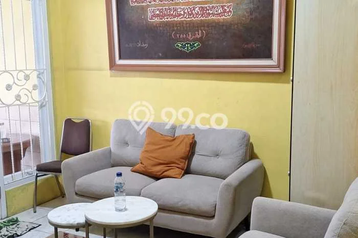 Dijual Hunian Rumah Terawat 4 Kamar di Joglo, Jakarta Barat Dijual Hunian Rumah Terawat 4 Kamar di Joglo, Jakarta Barat