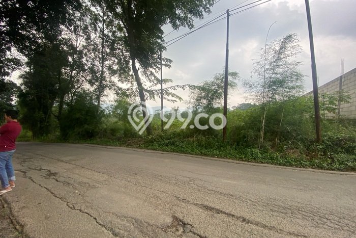 Lahan Kosong Dijual di Bogor dengan Area 5900m2 Lahan Kosong Dijual di Bogor dengan Area 5900m2