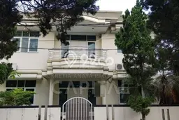 Disewakan Hunian Konsep Minimalis di Batununggal Bandung dengan 6 Kamar Disewakan Hunian Konsep Minimalis di Batununggal Bandung dengan 6 Kamar