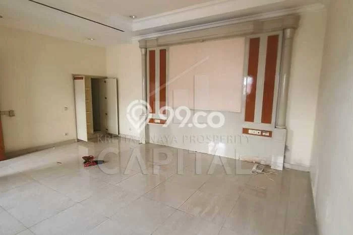 Ready to Use! Luxury House LT 618m2 Desain Modern di Setiabudi Ready to Use! Luxury House LT 618m2 Desain Modern di Setiabudi