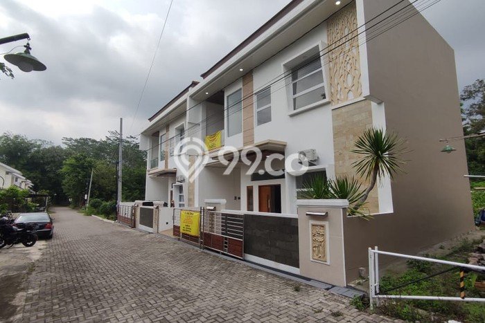 Dijual Cepat Rumah Bagus Siap Huni LB 200m2 di Ngaglik, Sleman Dijual Cepat Rumah Bagus Siap Huni LB 200m2 di Ngaglik, Sleman