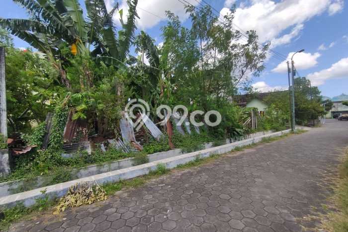Tanah Strategis Dijual di Umbulharjo Yogyakarta 324m2 Tanah Strategis Dijual di Umbulharjo Yogyakarta 324m2