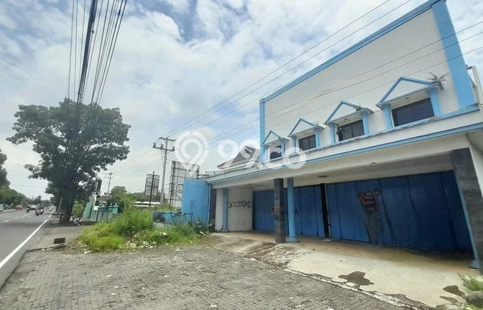 FOR SALE! Ruko di Tegalrejo Yogyakarta, LT 336m2, LB 385m2 FOR SALE! Ruko di Tegalrejo Yogyakarta, LT 336m2, LB 385m2
