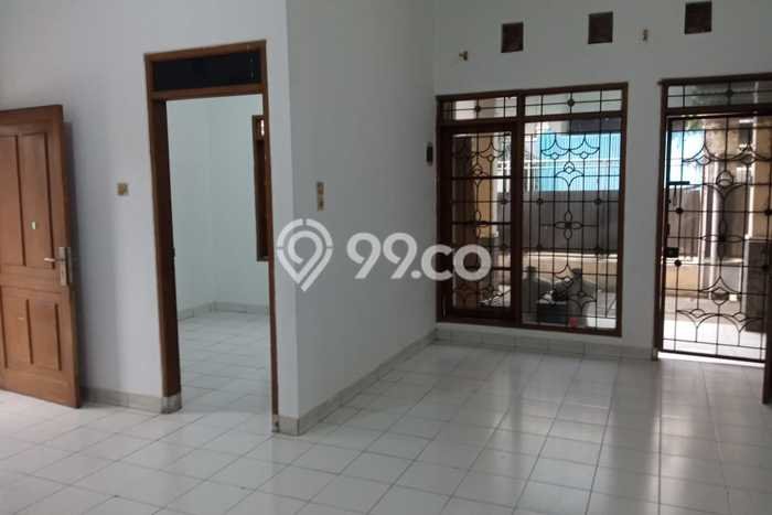 Sewa Rumah Murah di Taman Holis Indah Bandung dengan 3 KT Sewa Rumah Murah di Taman Holis Indah Bandung dengan 3 KT