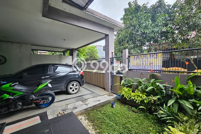 Rumah Mewah Siap Huni LT 190m2 di Karawaci, Tangerang Rumah Mewah Siap Huni LT 190m2 di Karawaci, Tangerang