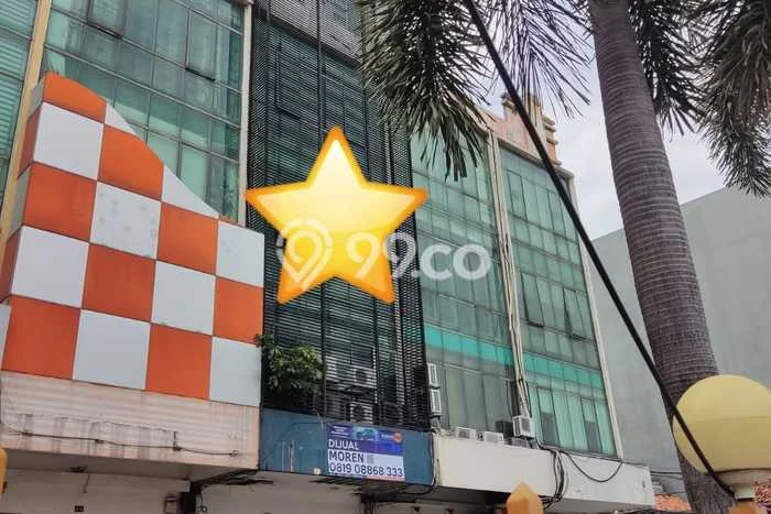 Ruko Dijual di Jakarta Utara LT 74m2 & LB 417m2 Lokasi Terbaik! Ruko Dijual di Jakarta Utara LT 74m2 & LB 417m2 Lokasi Terbaik!